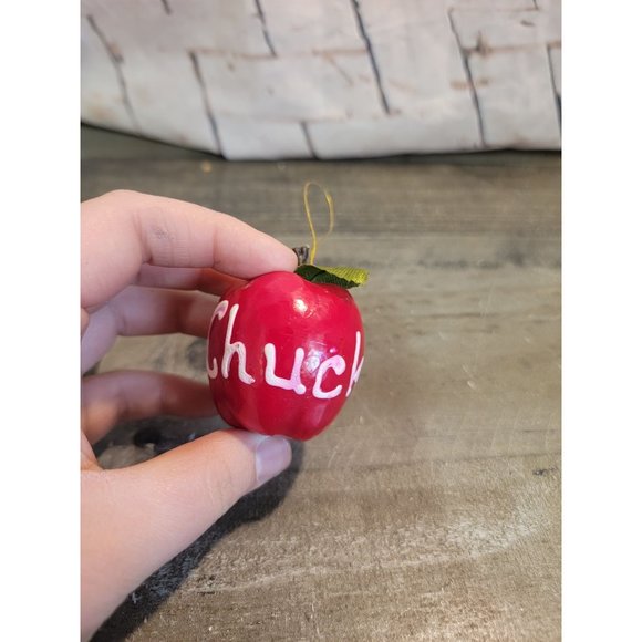 Red apple AS IS chuck 1989 ornament xmas - Picture 1 of 5